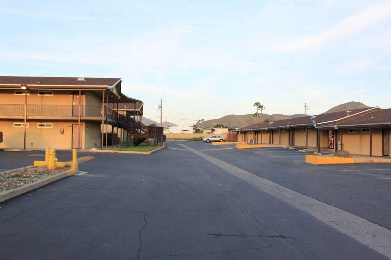 Menifee Inn Exterior foto