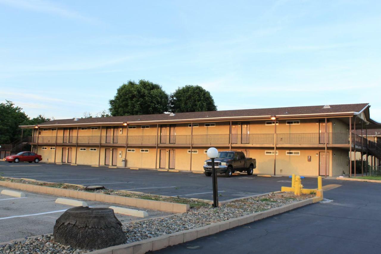 Menifee Inn Exterior foto