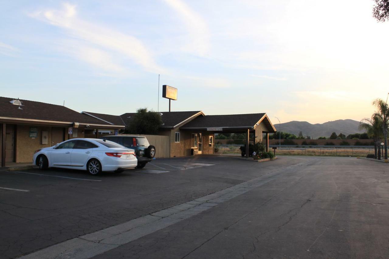 Menifee Inn Exterior foto